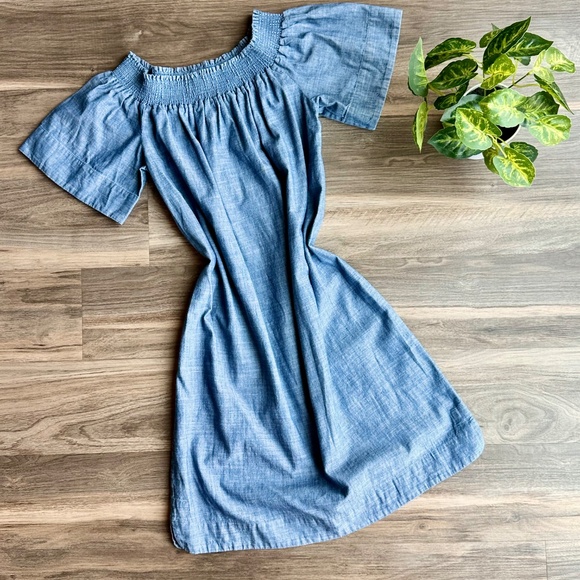 J. Crew Chambray Smocked Off-Shoulder Dress Blue Size 4 - Picture 2 of 13
